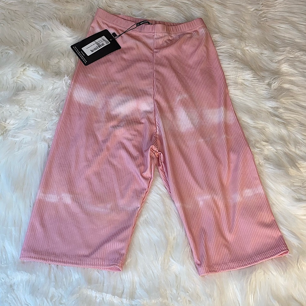 Prettylittlething new with tags pink & white spandex legging biker shorts
